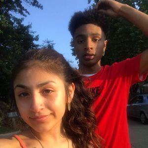 Meet your Posher, Tomas